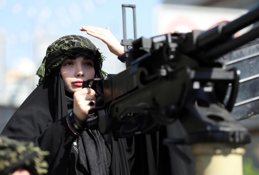 L'Iran richiude Hormuz: «Accordo ancora lontano». La condanna di Mattarella: «Inaccettabile attacco in Libano»