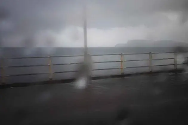 Pioggia a Cagliari nel suggestivo scatto del lettore Rovberto Cinus (foto da Instagram)