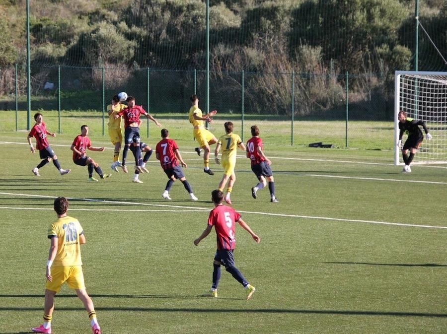 L’Iglesias colpisce, il Villasimius replica