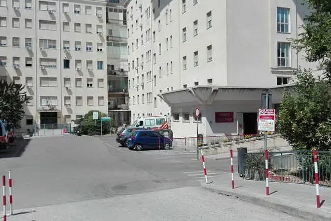 Il piazzale del pronto soccorso, Sassari