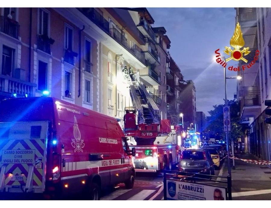 Ventenne muore nell’incendio di un appartamento: forse ucciso e poi dato alle fiamme