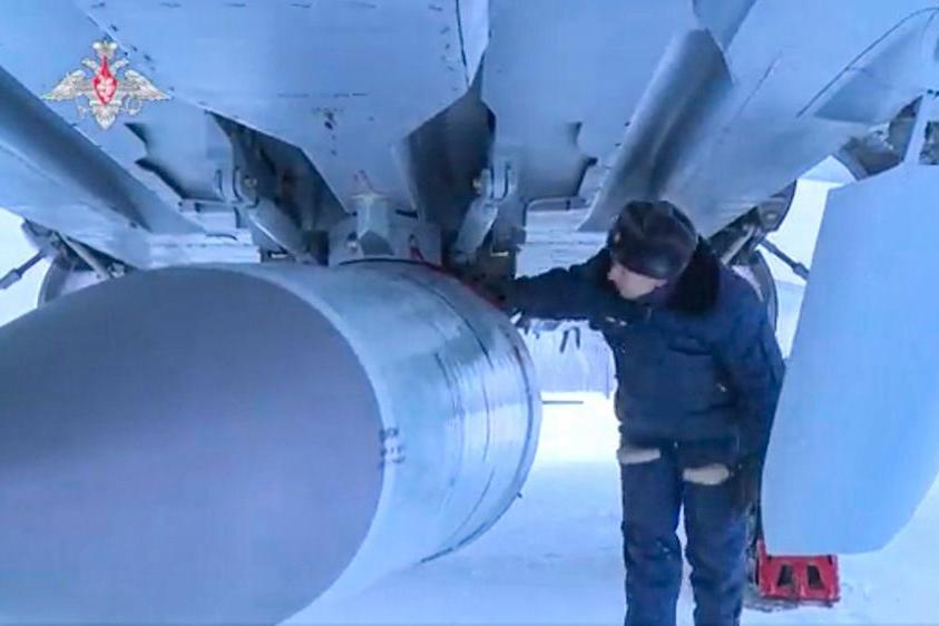 Kinzhal, cosa sono i missili ipersonici usati da Mosca in Ucraina