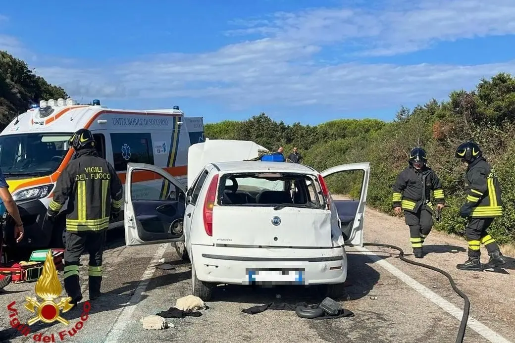 L'incidente (foto vigli del fuoco)