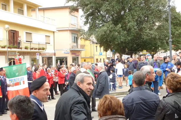 Una recente celebrazione del 25 aprile in piazza della Resistenza a San Gavino