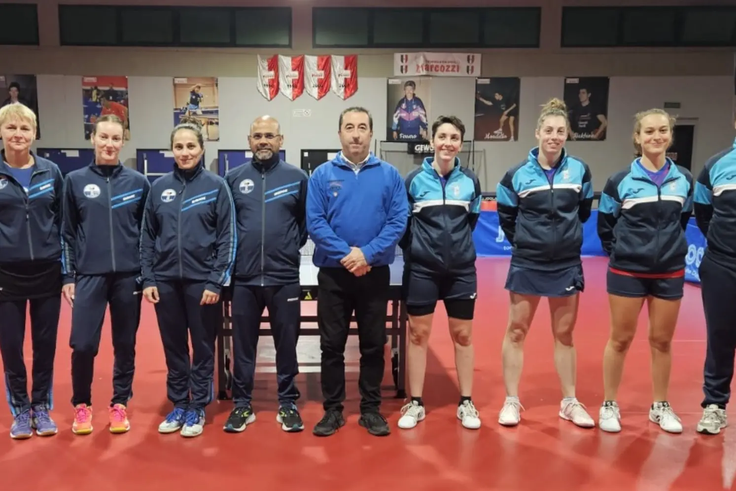 Da sin. il TT Sassari e il Quattro Mori nel derby giocato al Palatennistavolo di Cagliari (Foto concessa dall'ASD Quattro Mori Cagliari)