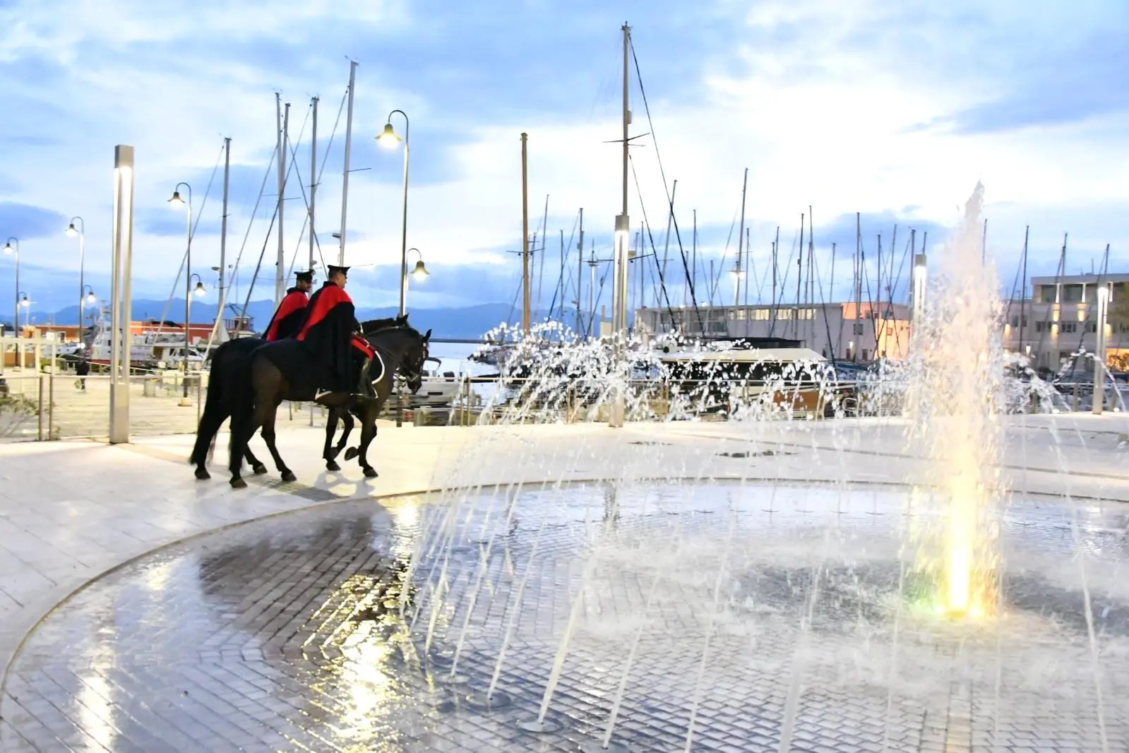 Cagliari, carabinieri a cavallo