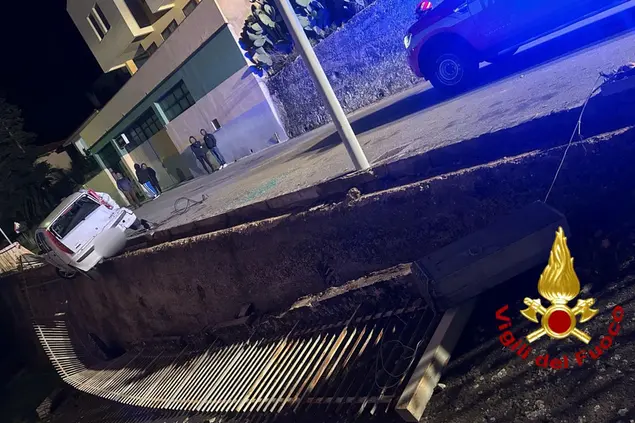 L'incidente (foto vigili del fuoco)