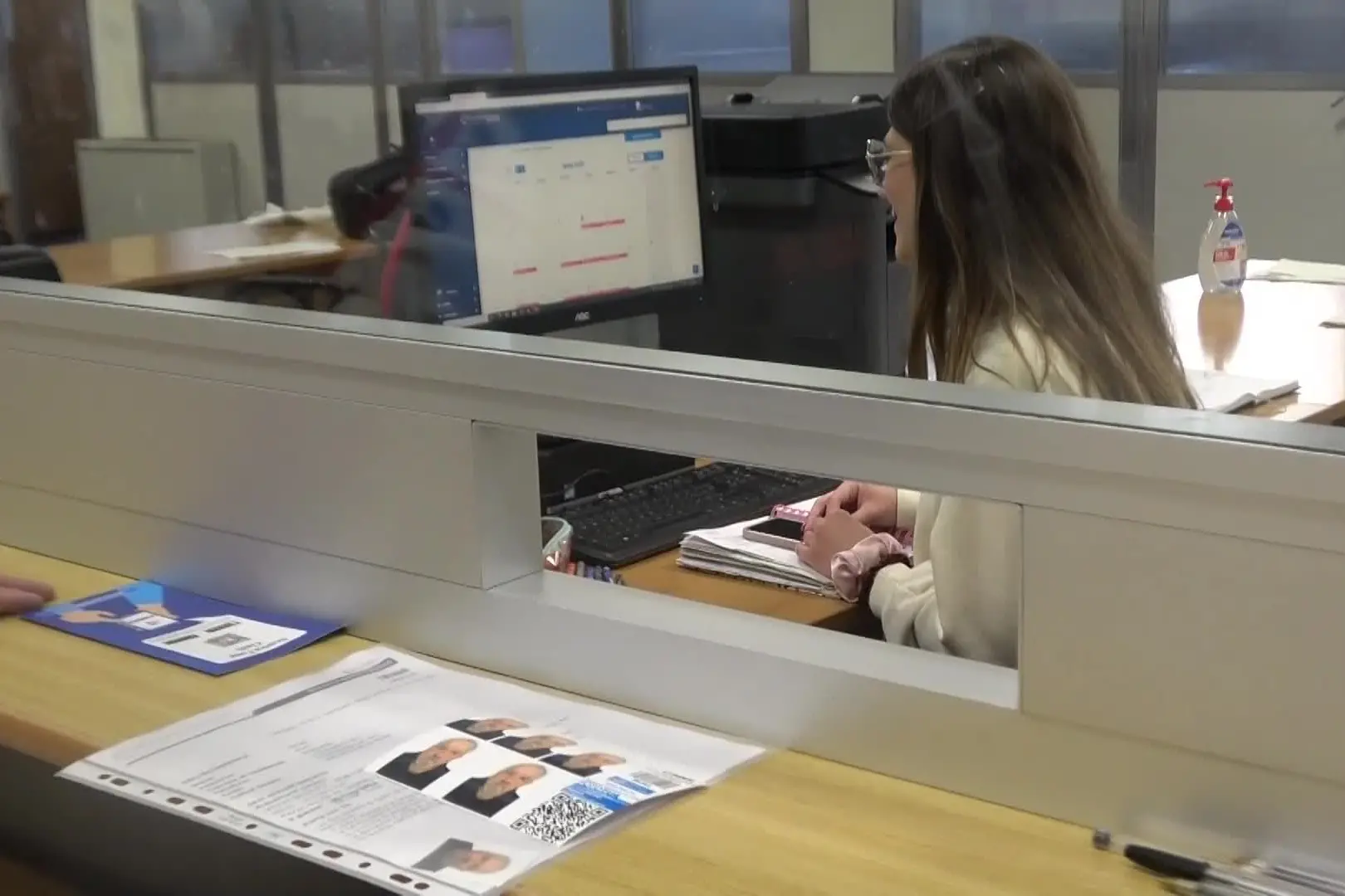 Dal 3 agosto addio alla carta d'identità cartacea: a Cagliari sono 30mila i documenti da sostituire