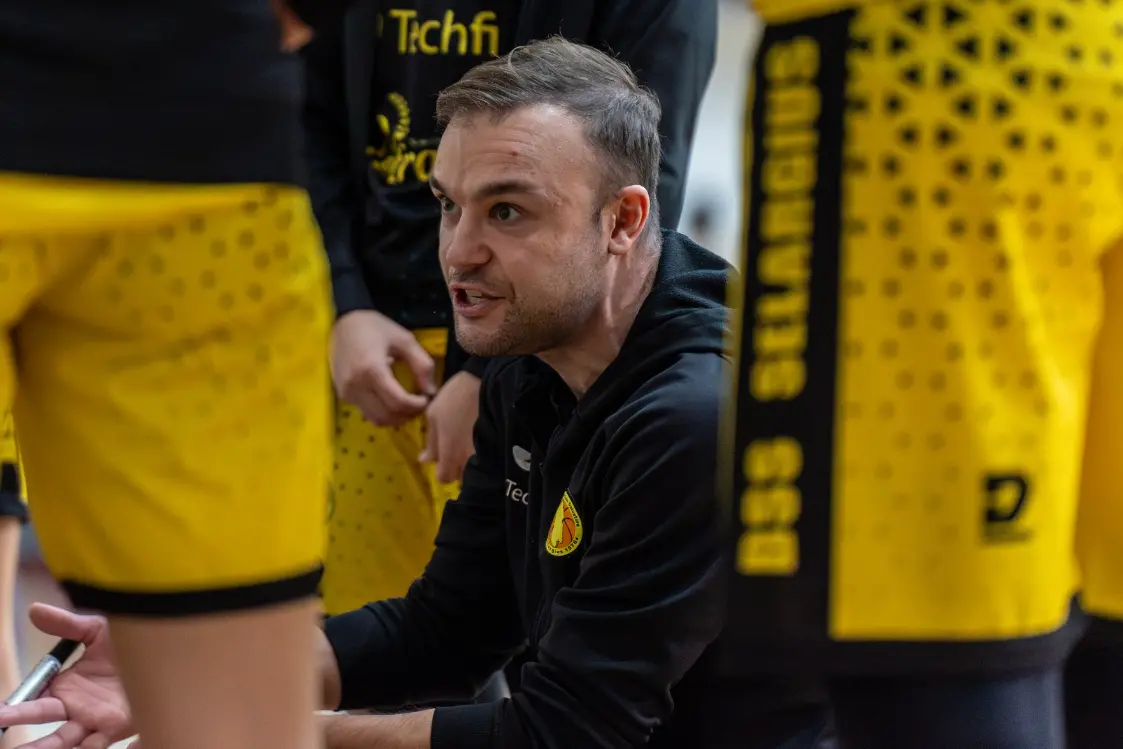 Simone Righi, allenatore della Techfind San Salvatore Selargius (foto Cicotto - Basket San Salvatore)