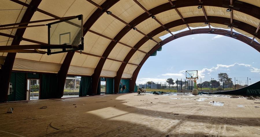 Il restyling della palestra dopo i lavori a Is Arenas