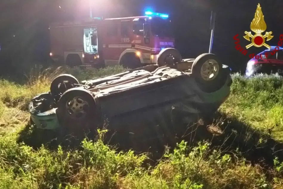 L'auto ribaltata