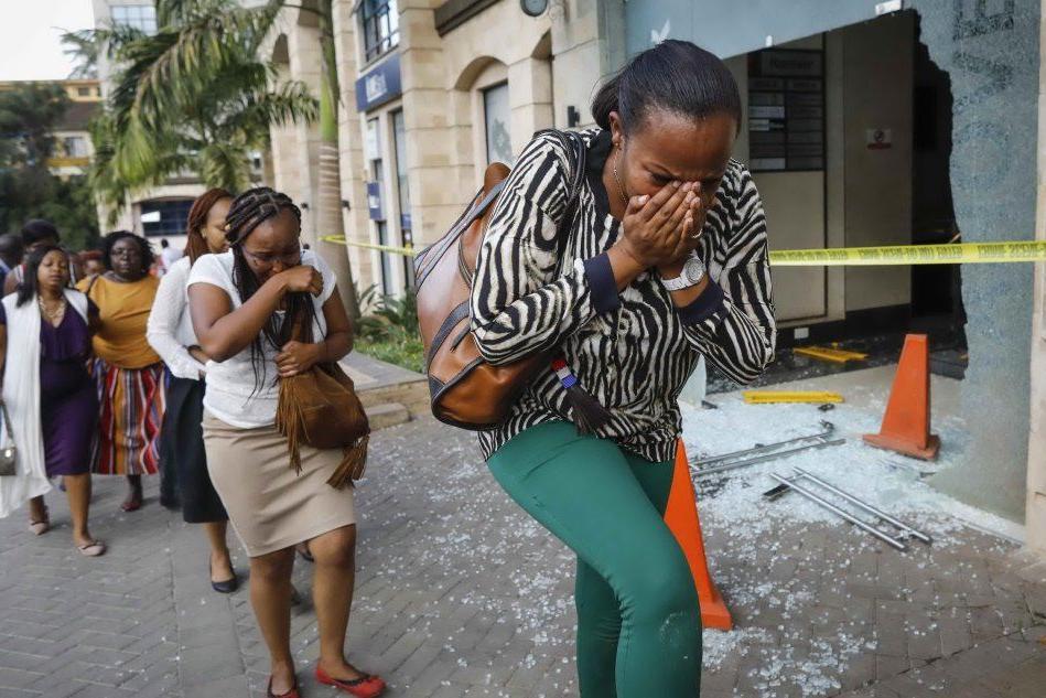Attacco a hotel di lusso a Nairobi, sale il bilancio delle vittime /a>