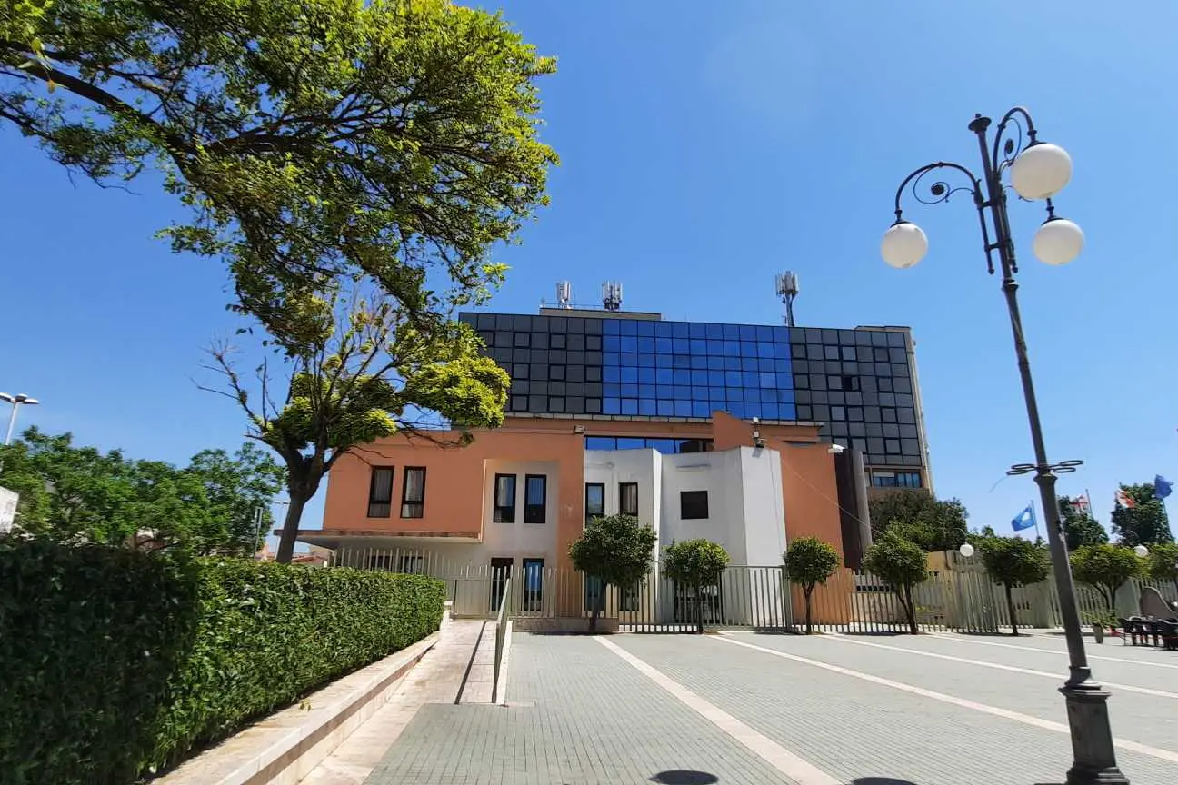 Il municipio di Quartu (foto Serreli)