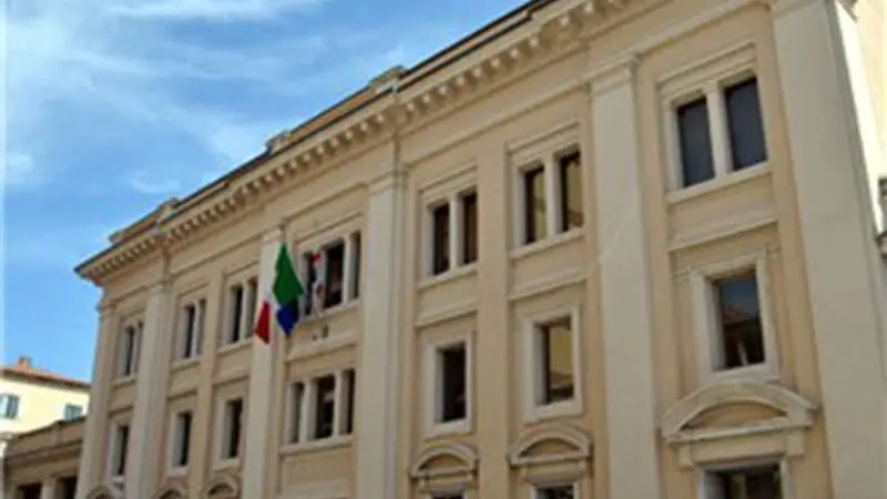 https://immagini.unionesarda.it/version/c:YTgyZDEwNjQtNzFhMS00:ZWM1ZGYwMWYtODNhYS00/image.webp?f=16:9