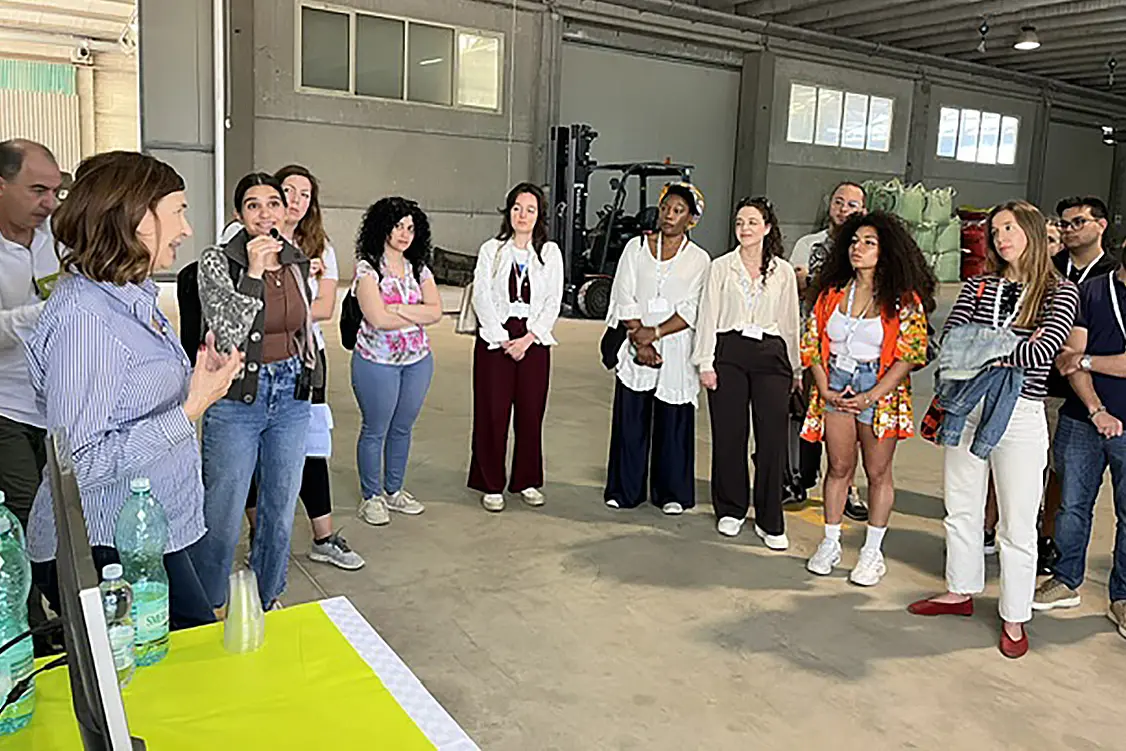 Ka visita a un'azienda (foto ufficio stampa)