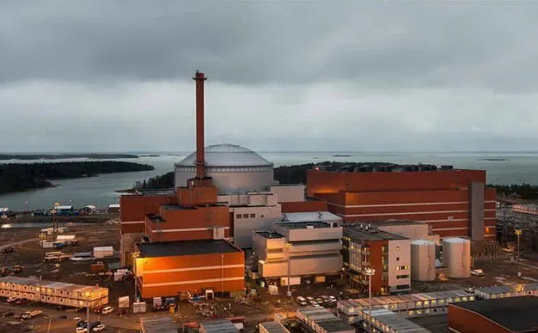 La centrale nucleare nell'isola di Olkiluoto, Finlandia