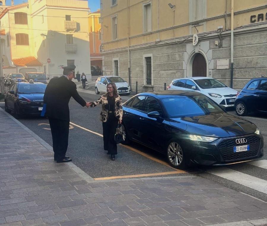 Nuoro, il Prefetto rende omaggio ai carabinieri caduti a Verona