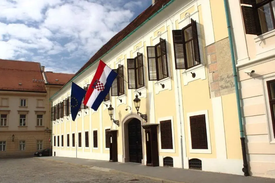 Il palazzo del Governo a Zagabria (foto wikimedia)