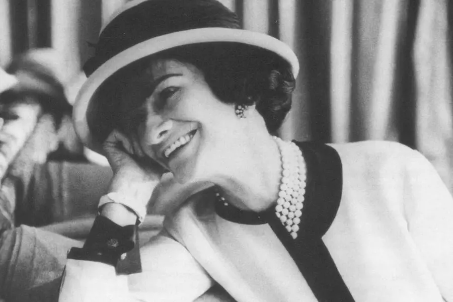 Coco Chanel in un'immagine di repertorio (Archivio L'Unione Sarda)