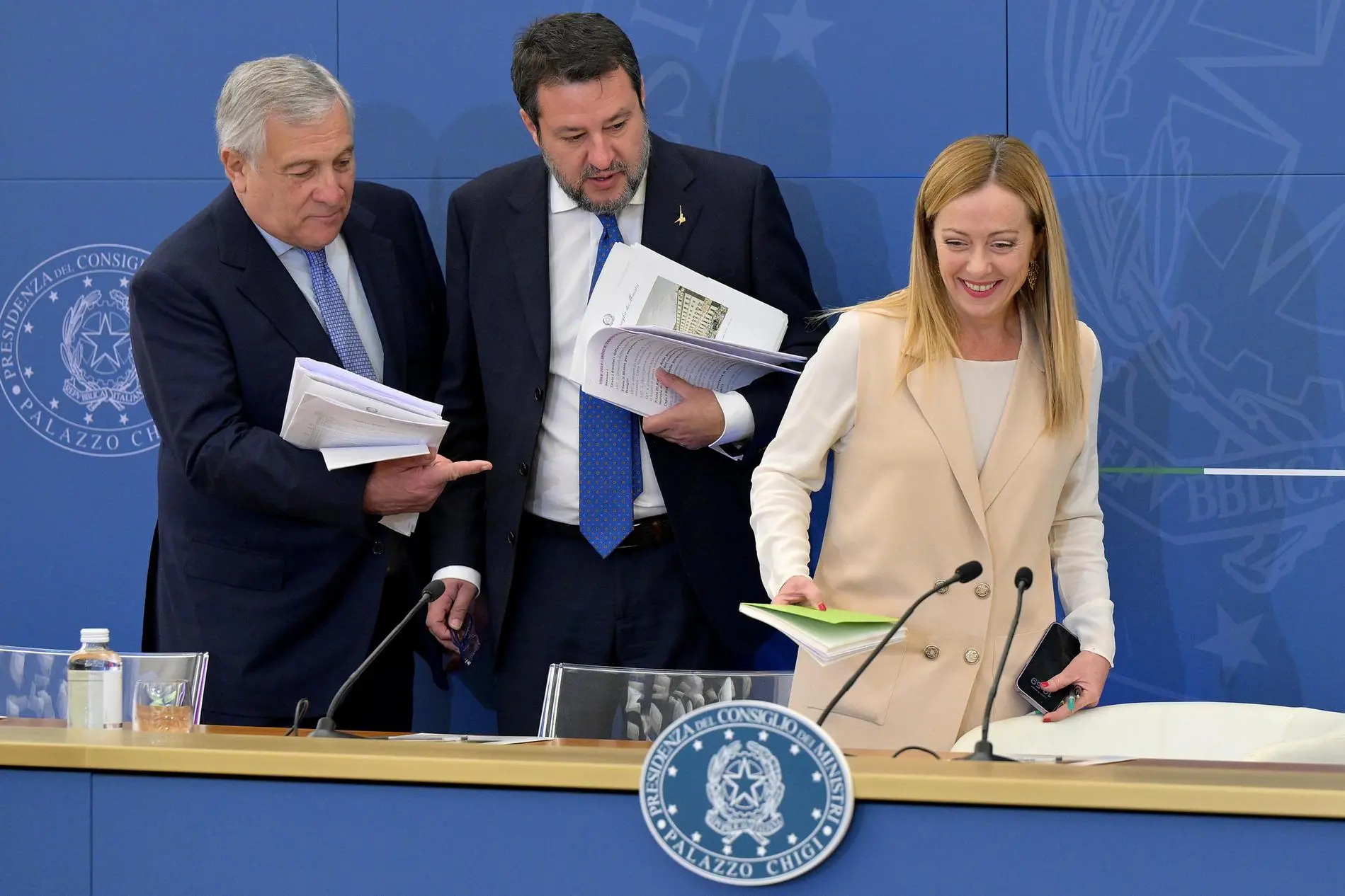 Giorgia Meloni con Salvini e Tajani