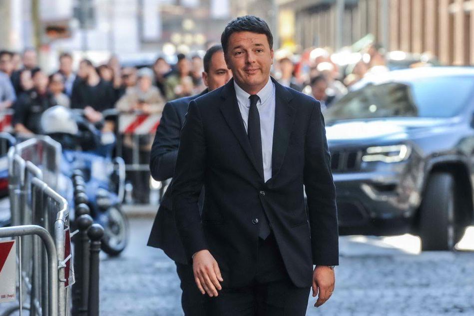 Banca Etruria, Renzi contro De Bortoli: &quot;Ha un'ossessione per me&quot;