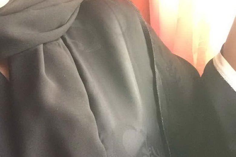 La protesta delle donne saudite: l'abaya al rovescio