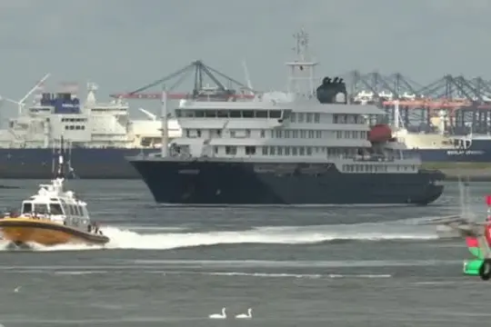 Hantavirus, la MV Hondius arrivata al porto di Rotterdam