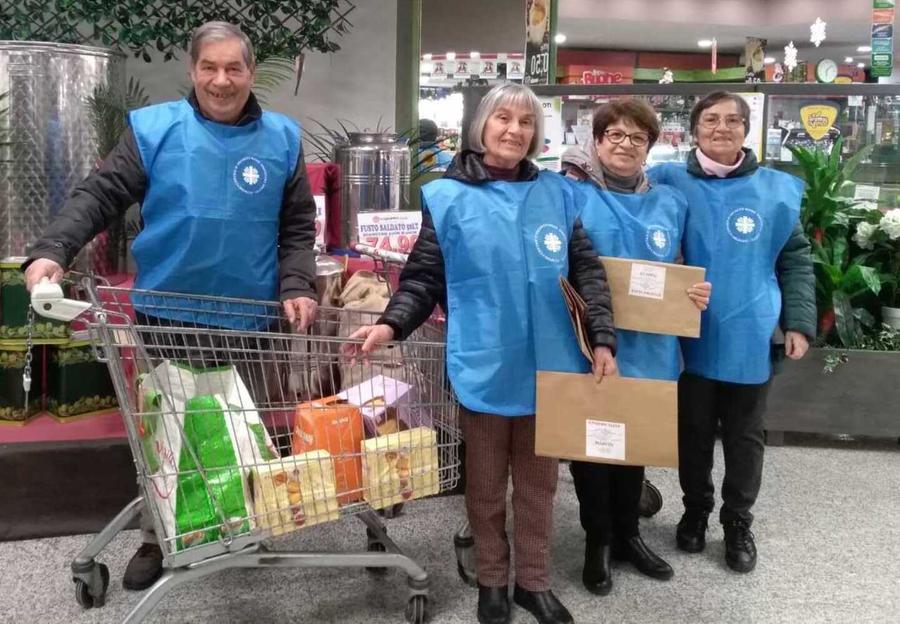 Caritas, la busta della spesa per 123 famiglie