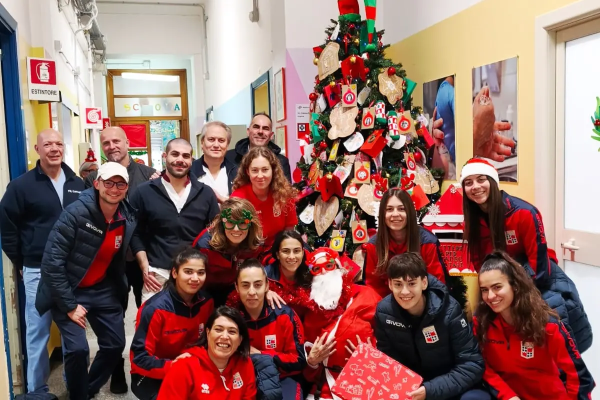 la Women Torres in pediatria (foto ufficio stampa Women Torres)