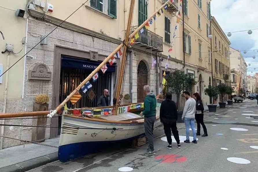 Una delle imbarcazioni di via Cavour (foto ufficio stampa)