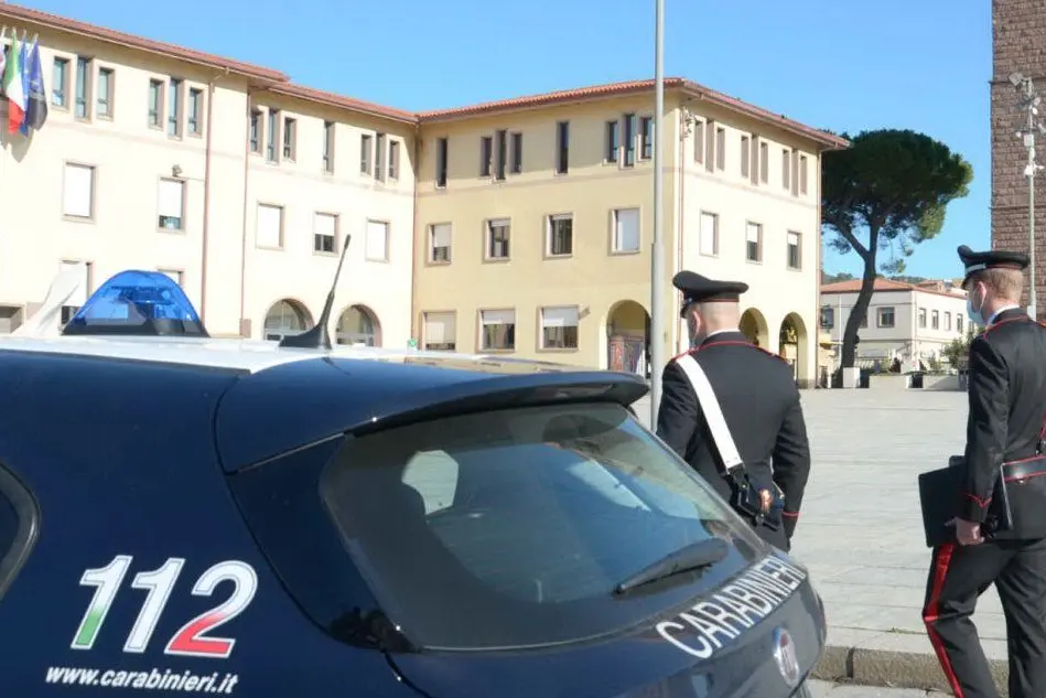 (foto carabinieri)