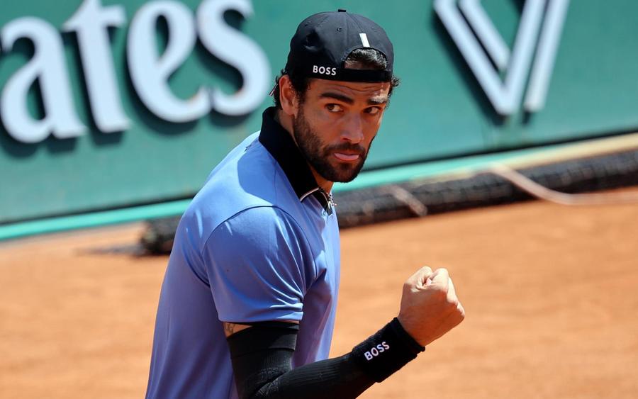 Roland Garros: impresa Berrettini, agli ottavi di finale dopo oltre cinque ore di gioco
