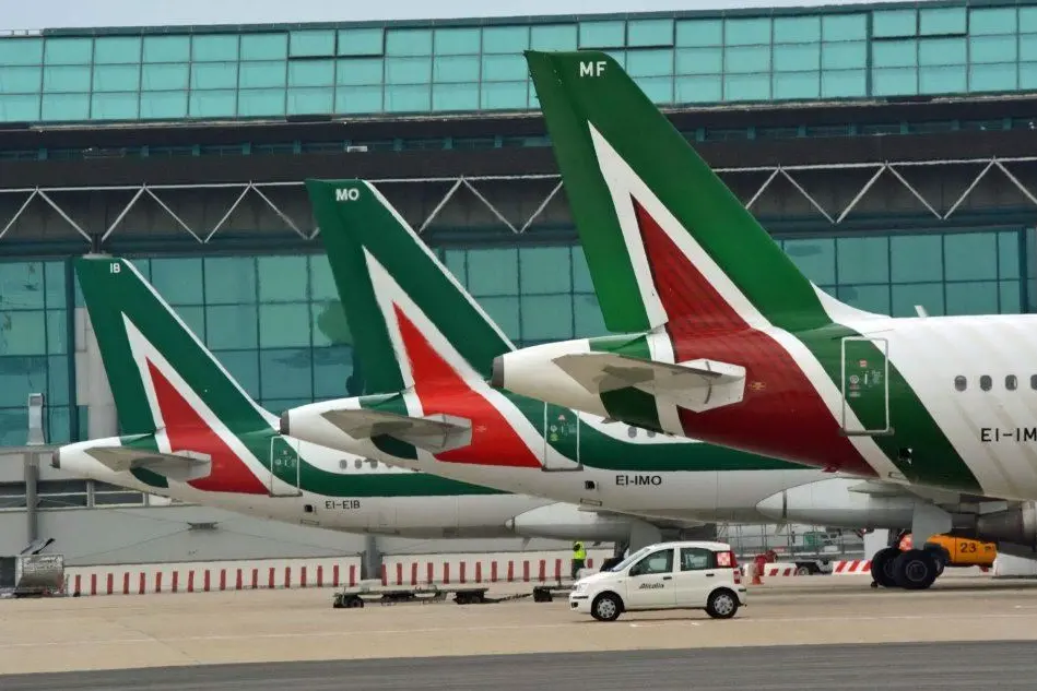 Aerei Alitalia (Ansa)