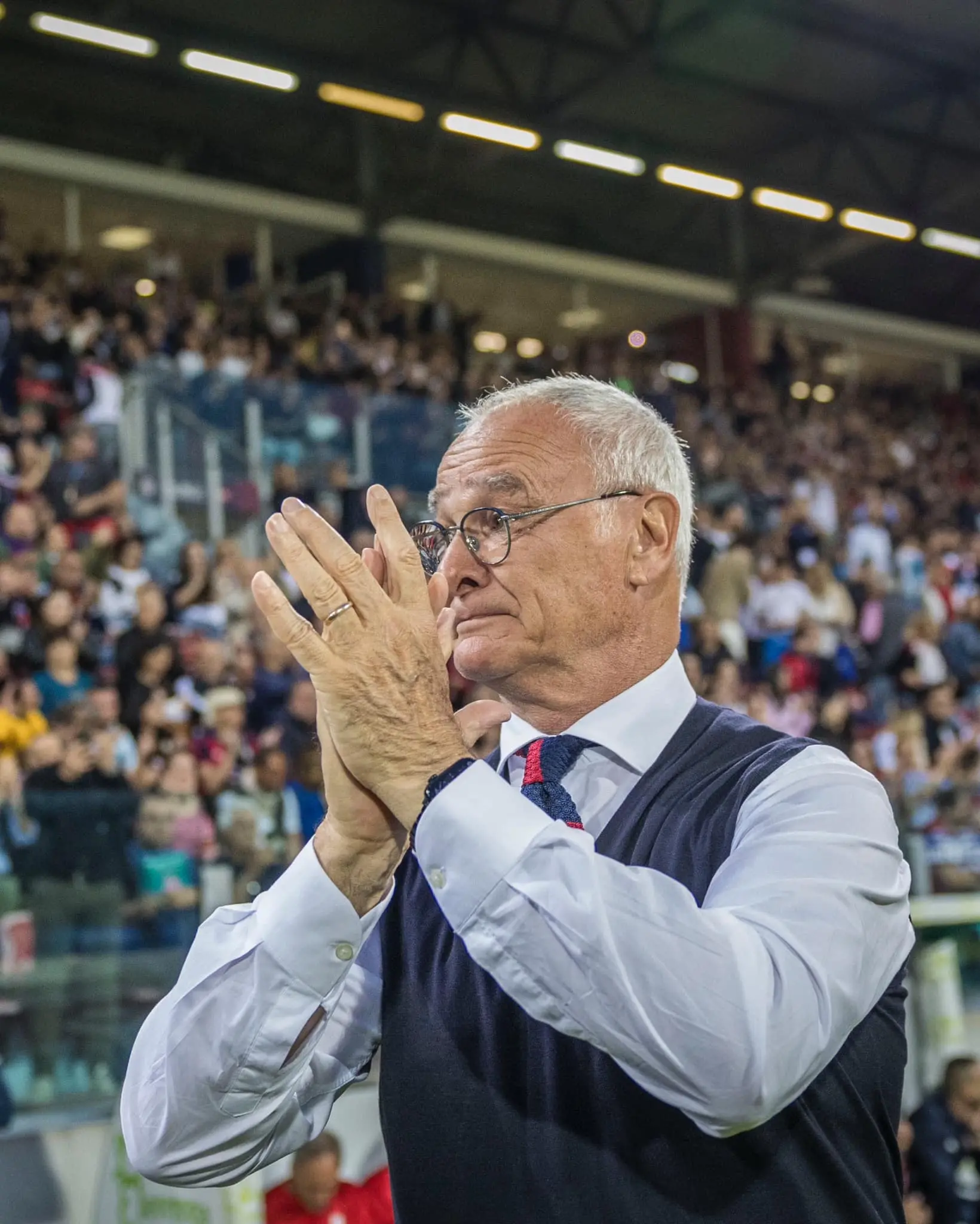 L'applauso commosso di Claudio Ranieri