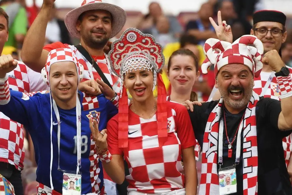 Mondiali, siamo giunti alle semifinali: la festa dei supporter di Inghilterra e Croazia