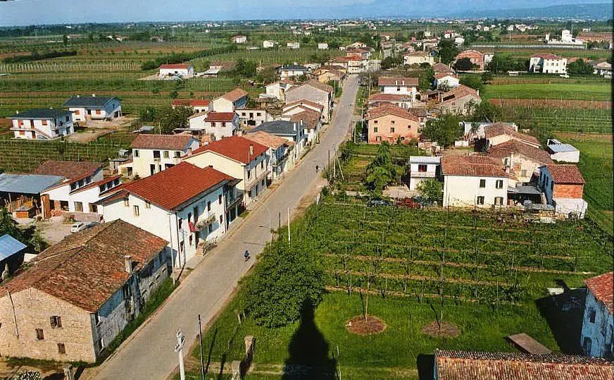 Povegliano, in Veneto (Wikipedia)