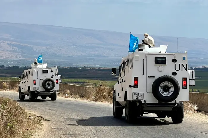 Mezzi Unifil in Libano (Ansa-Epa)