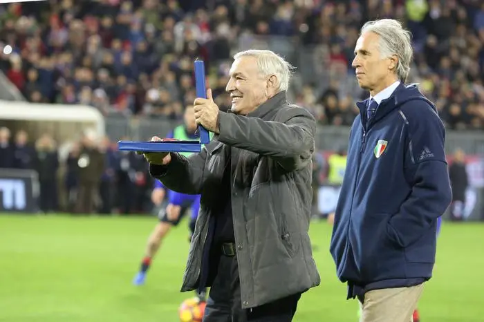 Una carriera trascorsa interamente a Cagliari, squadra che ha trascinato allo storico scudetto del '70