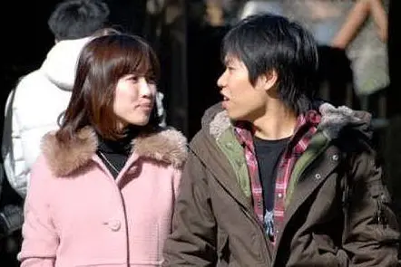 Una coppia di giovani giapponesi