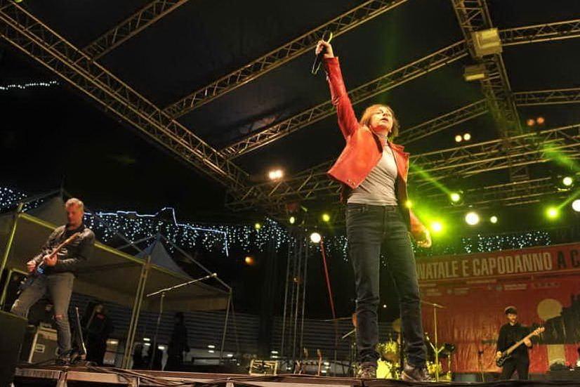 Gianna Nannini sul palco di Castelsardo (Foto Mandarino/Ufficio Stampa)