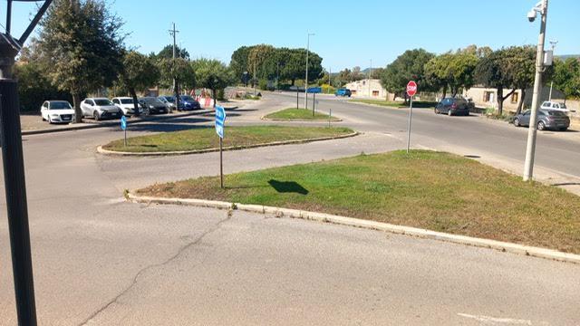 Riola Sardo, partiti i lavori per la realizzazione di una rotonda in via Umberto