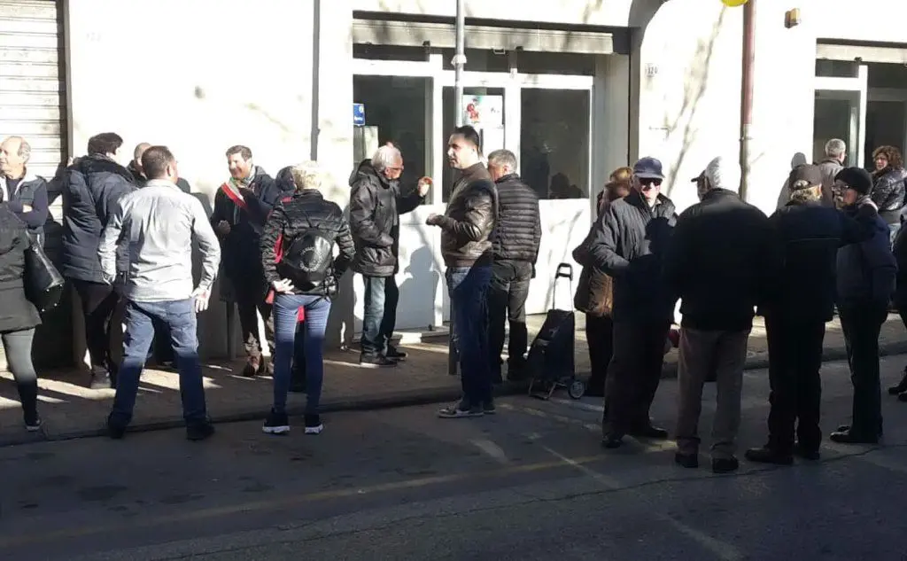 L'iniziativa è stata indetta dal sindaco (foto Simone Farris)