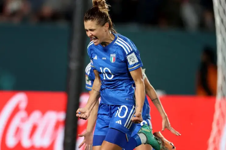 Cristiana Girelli's celebration (Instagram women's national team)