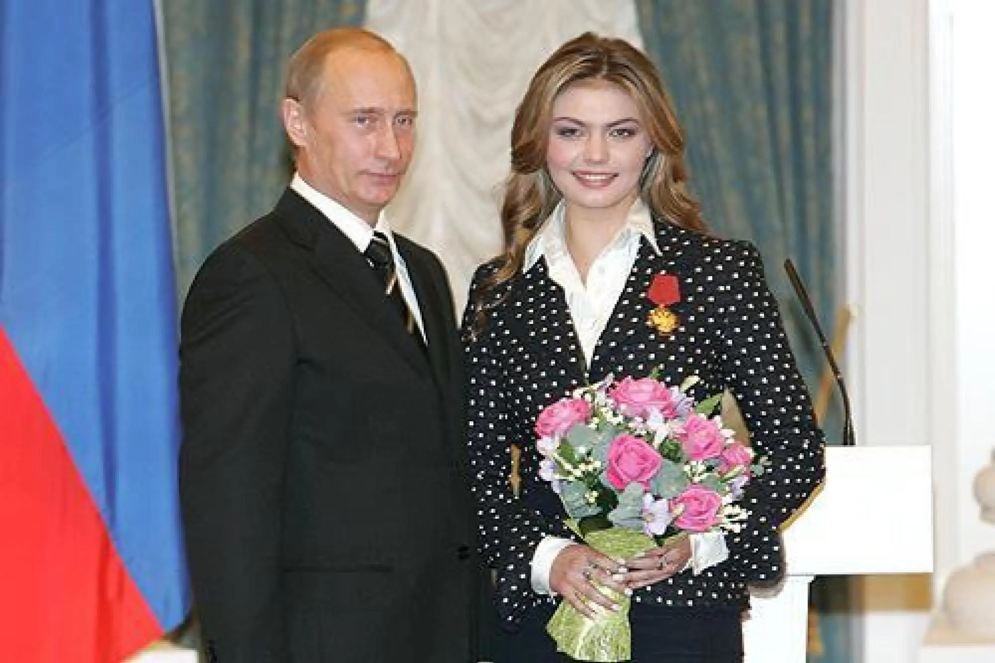 Vladimir Putin con Alina Kabaeva (Ansa)
