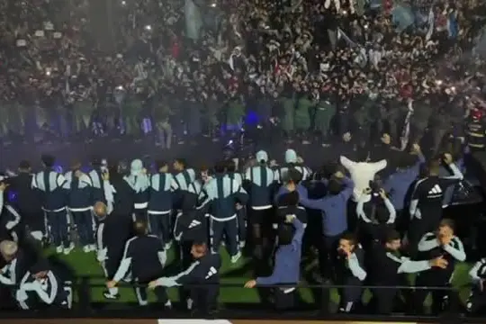 Rientro amaro per l'Argentina ma con migliaia di tifosi, manca Messi