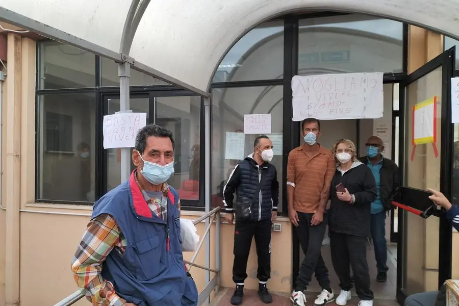 La protesta dei dializzati di Carbonia (Foto Andrea Scano)