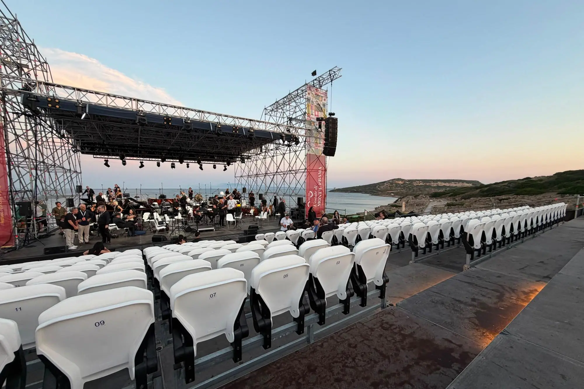 Il palco a Tharros