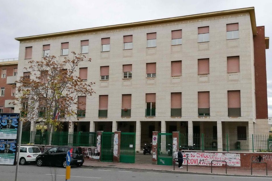 Il liceo Pacinotti (archivio L'Unione Sarda)