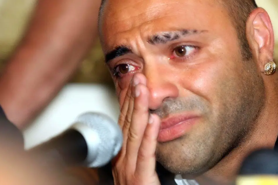 Le lacrime di Fabrizio Miccoli