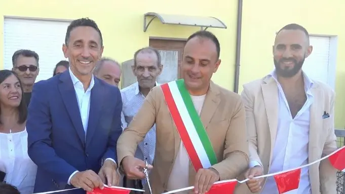 https://immagini.unionesarda.it/version/c:YWJiNmYwZjQtNWViMi00:MDVhZDU4YzAtN2JhYi00/image.webp?f=16:9